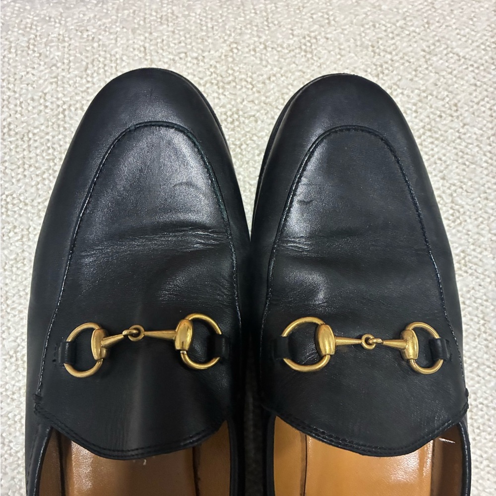 Gucci Jordaan Horsebit Black Loafers with Gold Accent - Picture 7 of 9